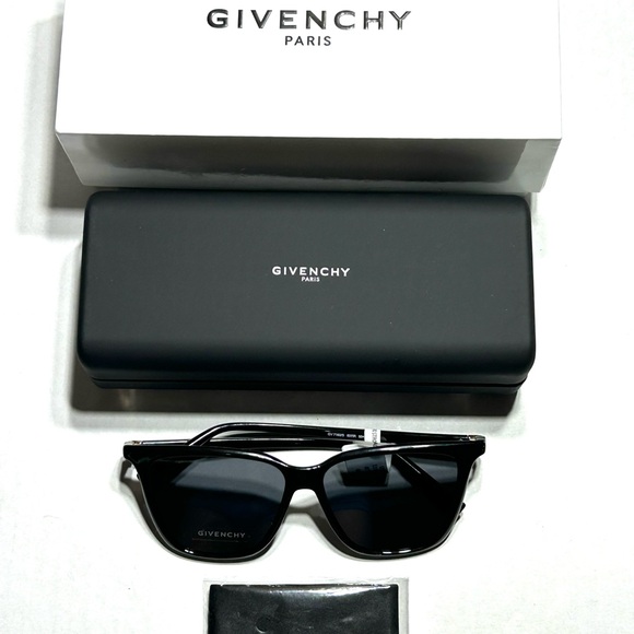 Givenchy Sunglass - Picture 10 of 11